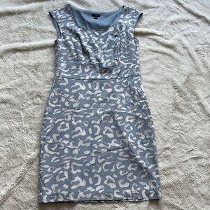 Ann Taylor Sheath Dress Blue Animal Print | Cap Sleeve Workwear Chic | Size 4